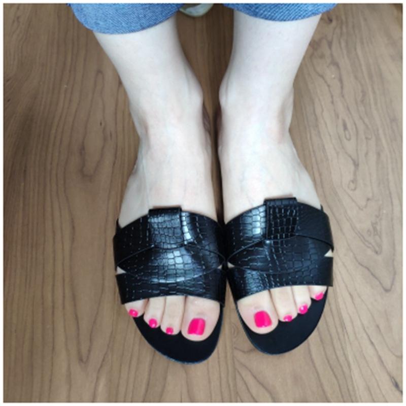 

Мода Bailehou Новый Модный Бренд Женские Тапочки Крест Женские Уличные Пляжные Шлепанцы С Открытым Носком Женские Повседневные Плоские Шлепки Обувь 41 чёрный