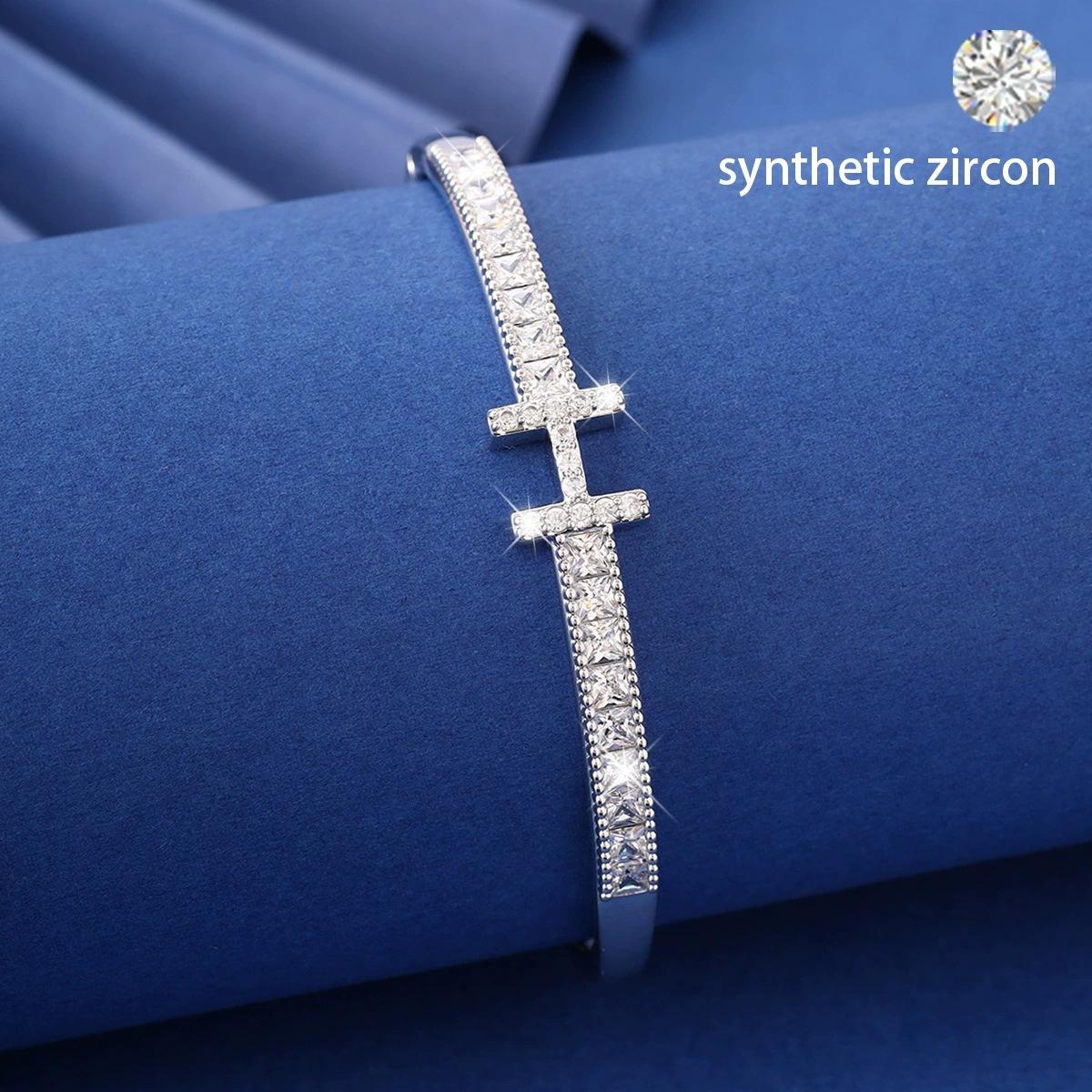 European And American Niche Super Flash Zircon Letter Buckle Bracelet High-End Temperament Bracelet Light Luxury Simple Style Versatile