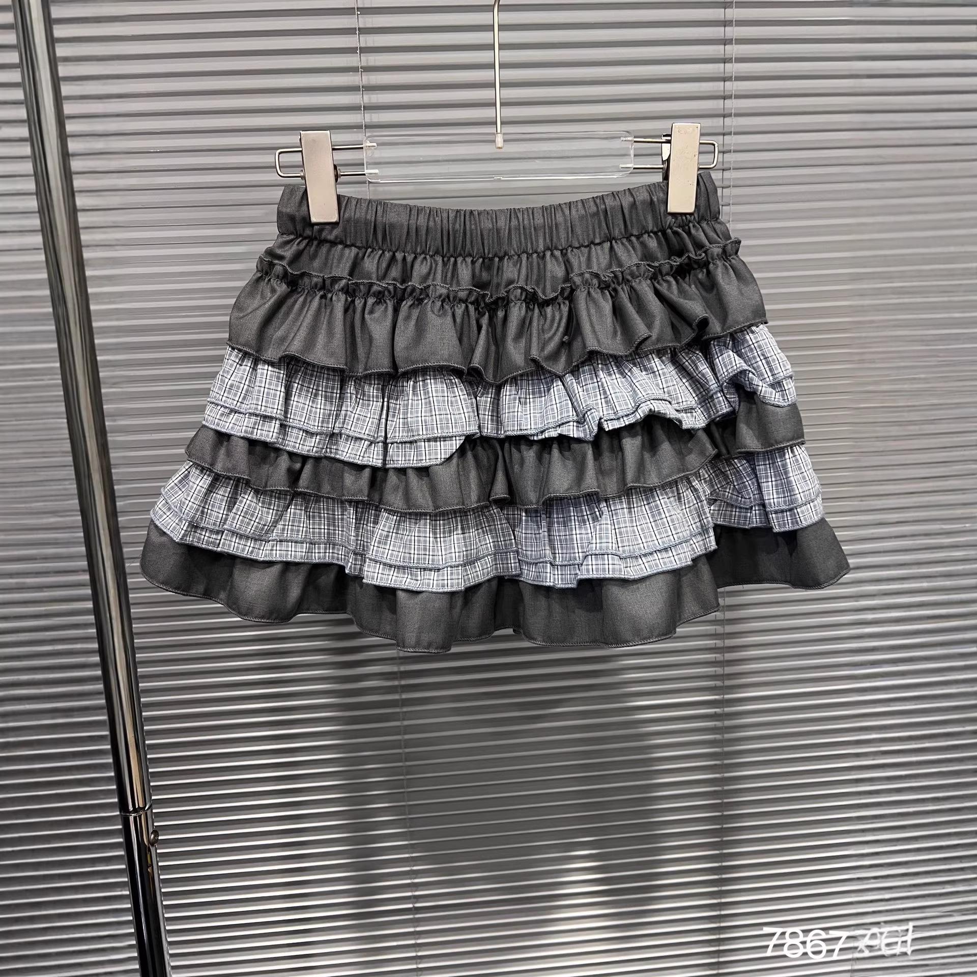 

2026 Spring Sweet & Spicy Lace-up Square Neck Top with Ruffle Cake Skirt Set Large