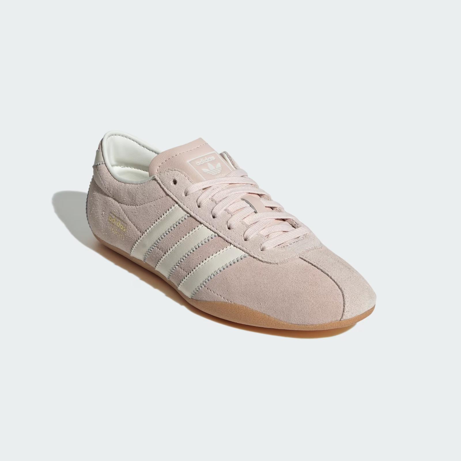 JQ0608 adidas Originals Tokyo Wonder Quartz Off White Gum (Men s) 6.5