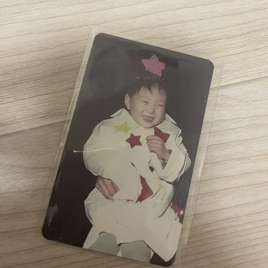 

BTOB Часовой момент Чансоб Детская фотокарточка