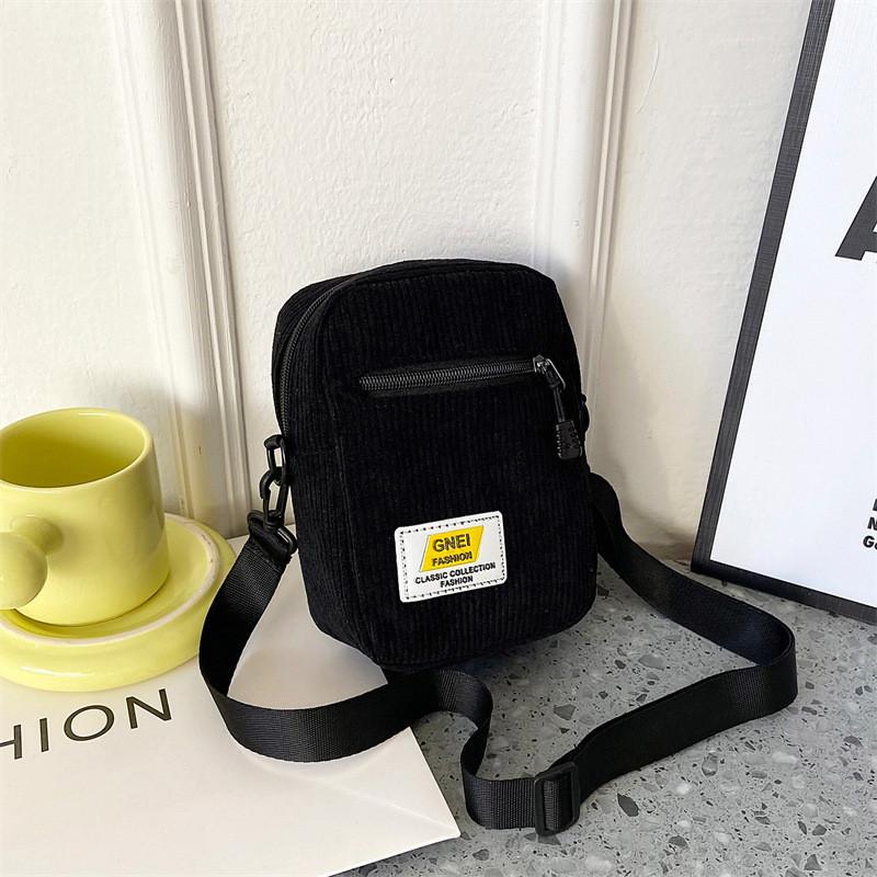 Chic Street Style Women s Square Shoulder Bag 2023 Spring Collection Medium Size