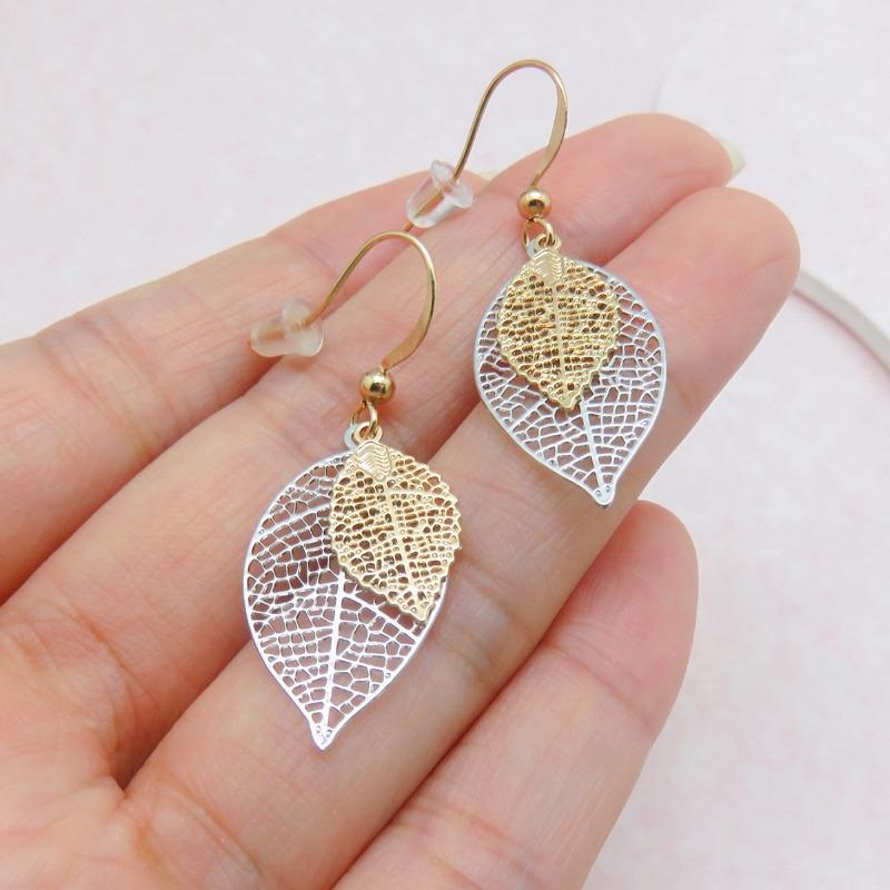 Double-layer Leaf Pendant Earrings Retro Simple Gold Two-color Leaf Earrings