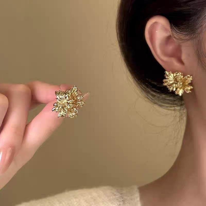 INS-style Minimalist Silver Needle, Versatile Plain Ear Hoop, Light Luxury Metal Round Hoop Earrings, High-end Ear Jewelry