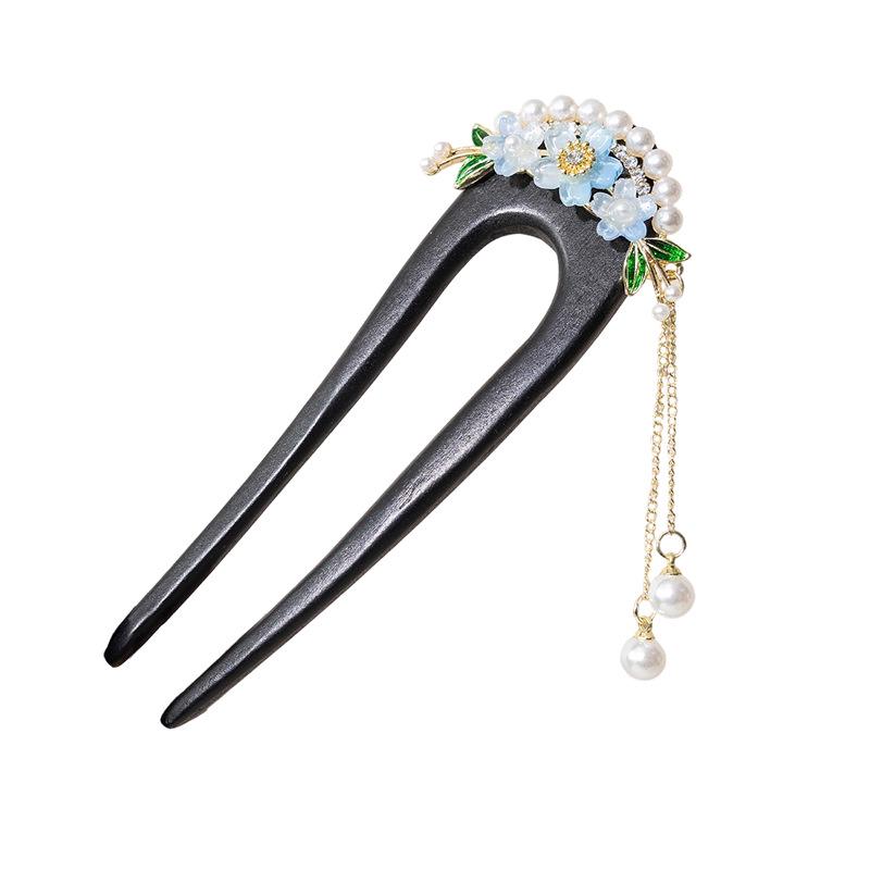Elegant U-Shaped Tassel Hairpin: Ancient Chinese Style Floral Hair Accessory for Hanfu & Qipao Updos
