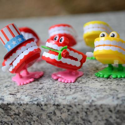Klasik Oyuncaklar – Kurmalı Oyuncaklar