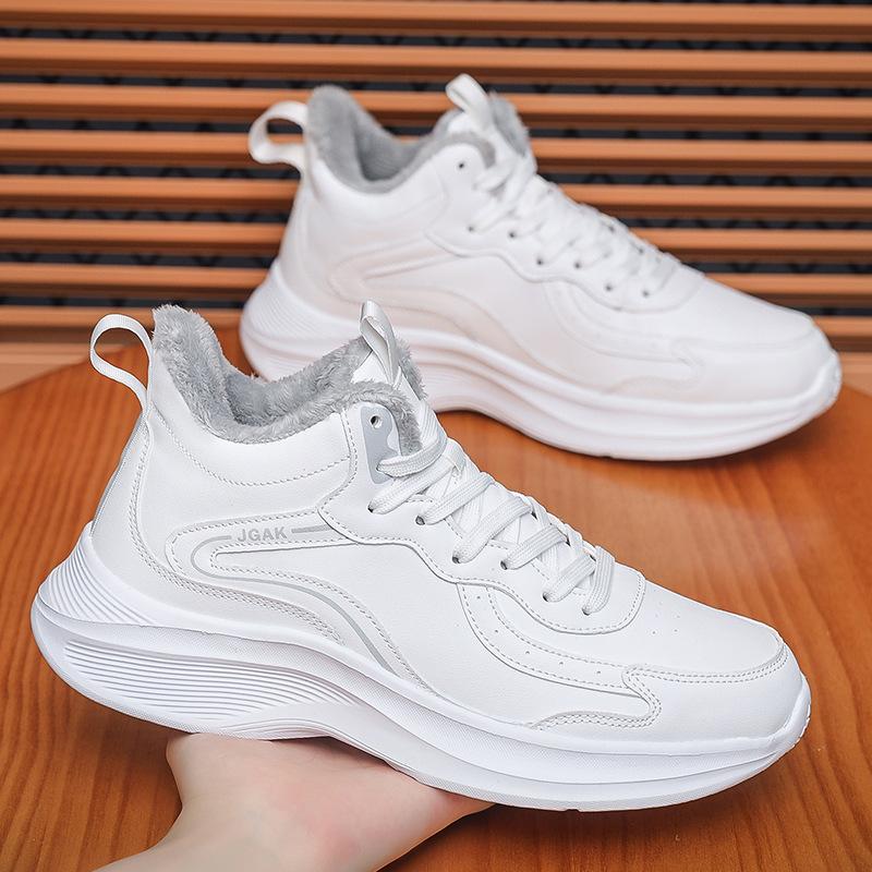 Extra Large Size Casual Sports Shoes Men's Spring and Autumn Leather Men's Shoes Lightweight Running Shoes Outdoor Men's Travel Shoes
