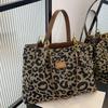 New Fashion Tote Bags Shopping and Travel Canvas Bags Women Popular Handbags Large Capacity Leopard Shoulder Bags