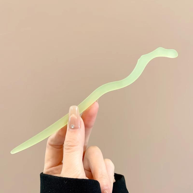 Traditional Sandalwood Hairpin for Chinese Cheongsam & Hanfu Updo