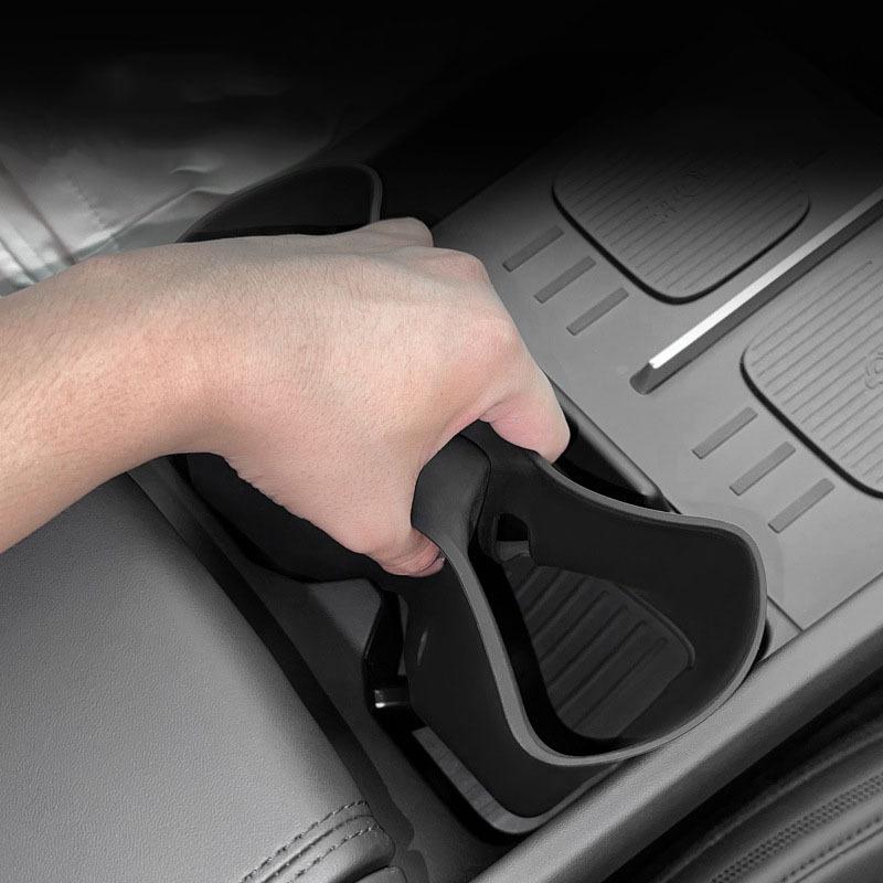 Anti Slip and Shock-absorbing Silicone Cup Sleeve for Central Control Cup Holder For Hyundai Santa Fe MX5 2024