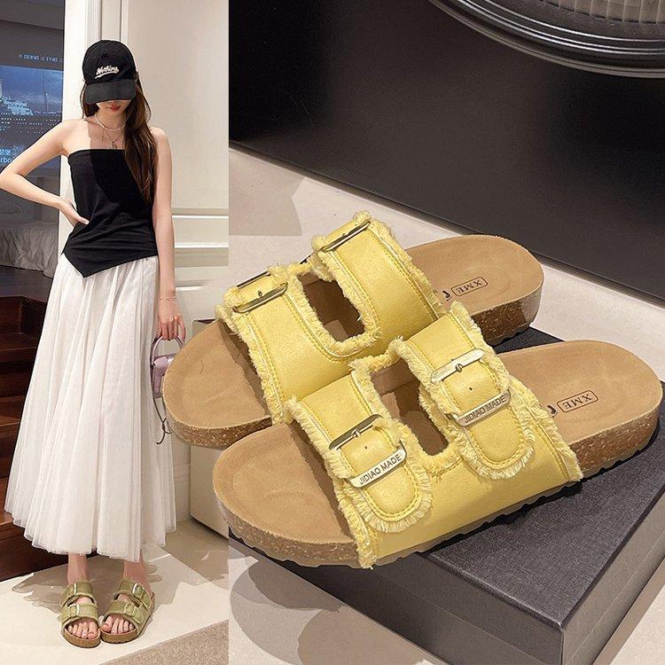 

French retro comfortable thick-bottomed Boken cool slippers women s summer wear fashion versatile holiday seaside slippers one-word drag 40