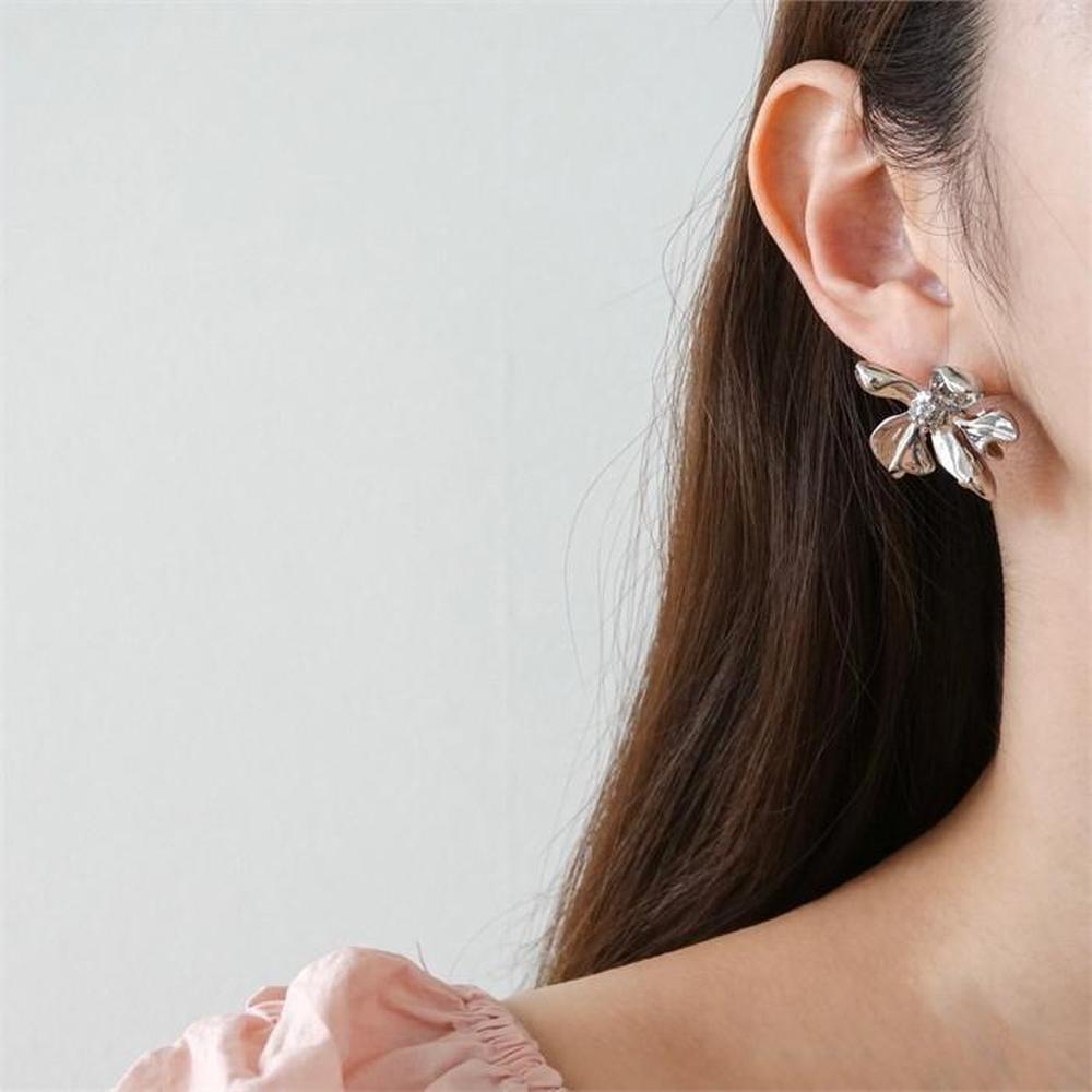 [Pretty] Big Flower Earrings