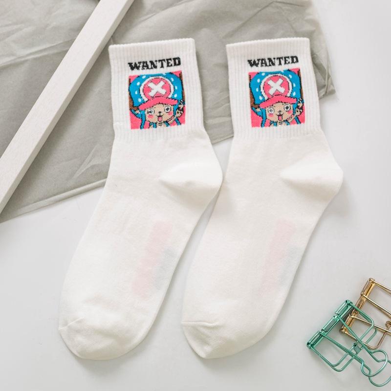 One Piece Neueste Anime Socken Cartoon Luffy Niedlich und Charmant Chopper Blütezeit Herbstzeit Baumwolle Kurze Socken Accessoire designed für Männer Frauen