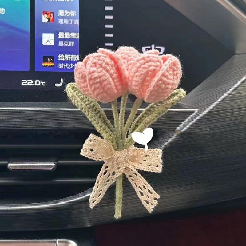High Quality Car Hanging Decoration Crocheted Bouquet Charm Pendant Knitted Flower Car Interior Accessories Finished Product