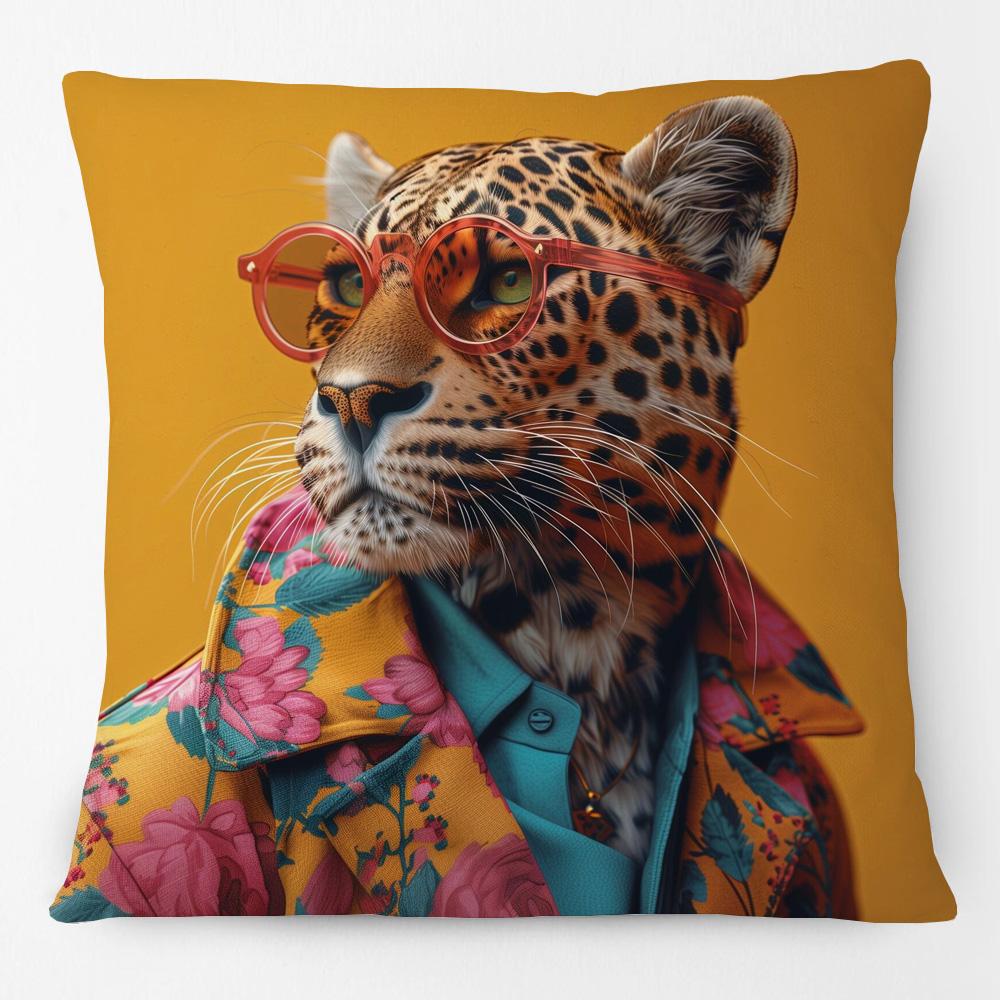 Hipster Fashion Animals Tiger Giraffe Highland Cow Cat Leopard Poster Print Decorative Cushion Cover Pillow Case