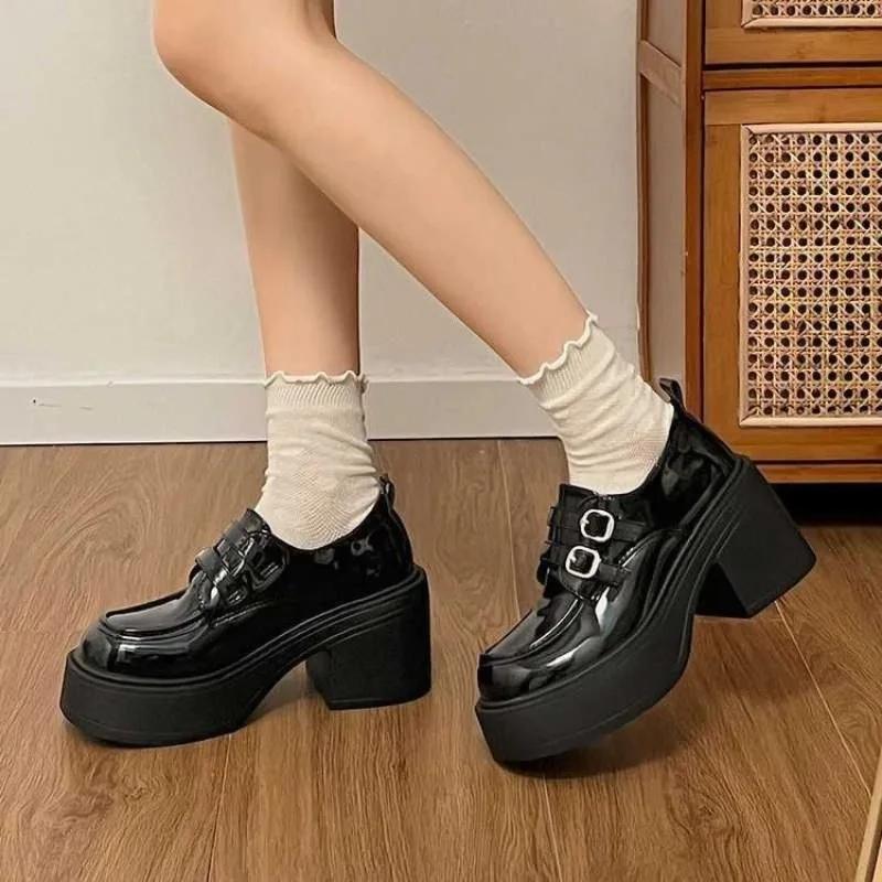 Fashion Women's Thick Heel Shoes Spring New Round Head Deep Mouth Metal Buckle Thick Sole Anti-slip Wear-resistant High Heels