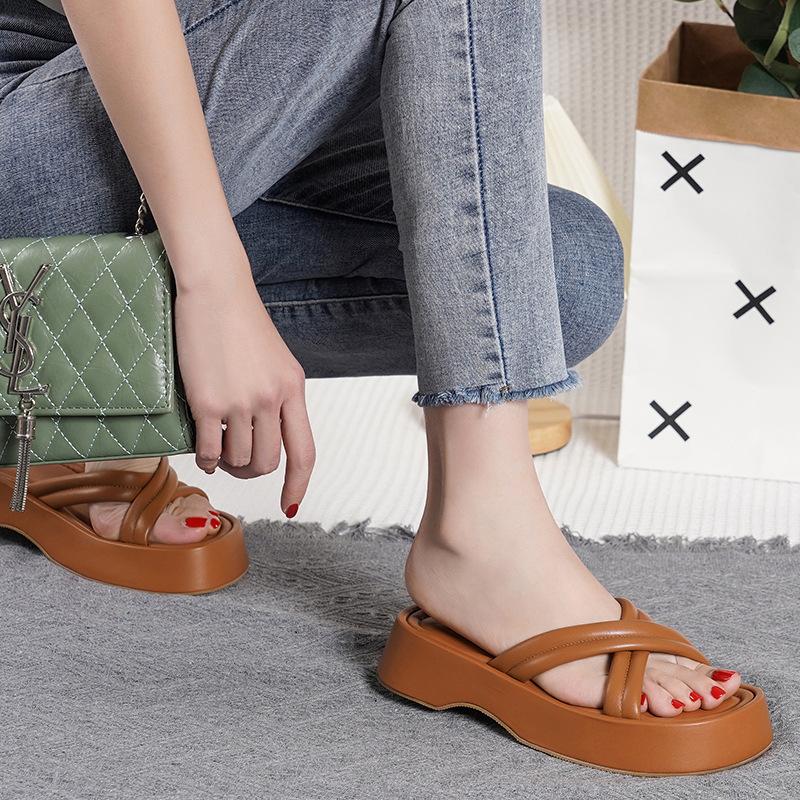 Leather platform slippers wear sandals women's summer new round head soft bottom muffin slippers casual one-word slippers