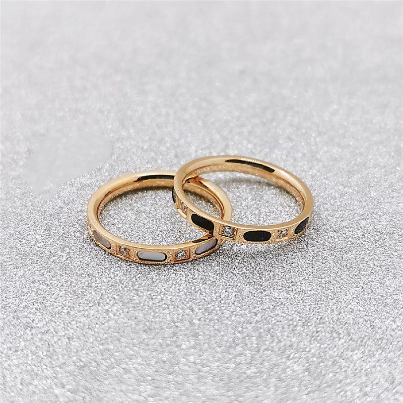 Korean Style Rose Gold Rhinestone Shell Tail Ring - Colorful Titanium Steel Finger Accessory for Women