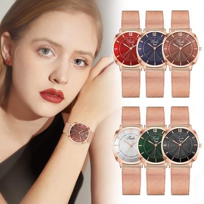 Mode Damen Edelstahl Mesh Strap Damen Quarz Uhr Festival Gedenken