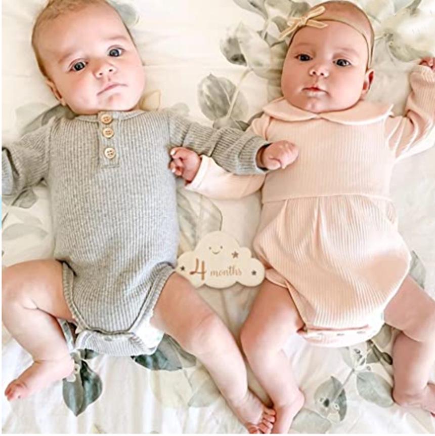 Spot Baby Milestone Calendar: Children's Room Decor & Photo Props for 100-Day Celebrations