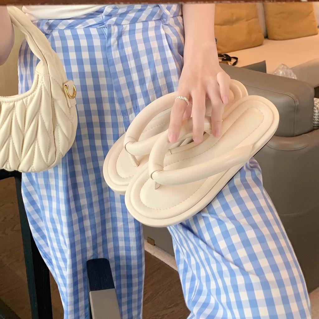 Thick-bottomed Cool Slippers for Women To Wear 2025 New Summer Shit-stepping Toe-pinching Slippers Seaside Beach Flip-flops