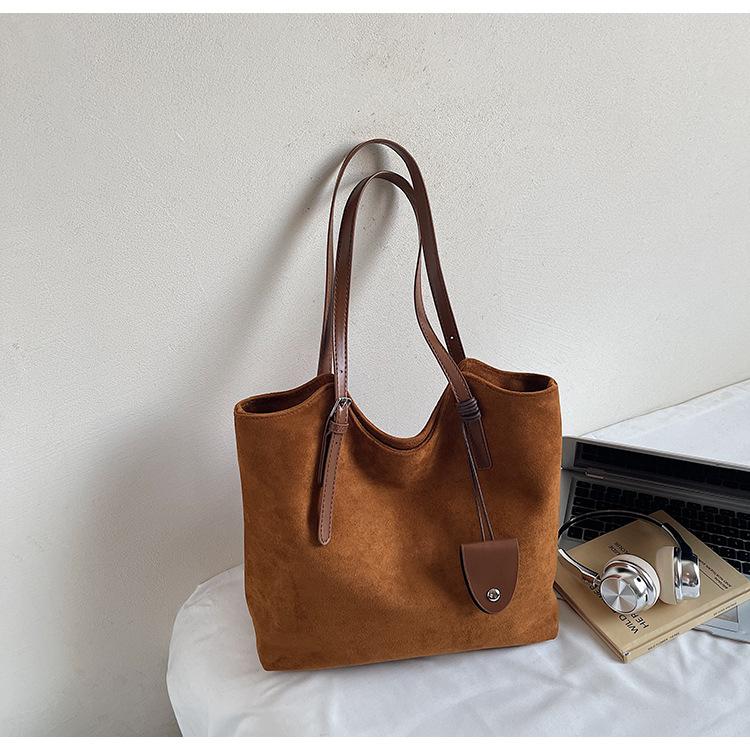 Vintage suede big bag women's 2025 new autumn and winter fashion large capacity commuting shoulder underarm tote bag