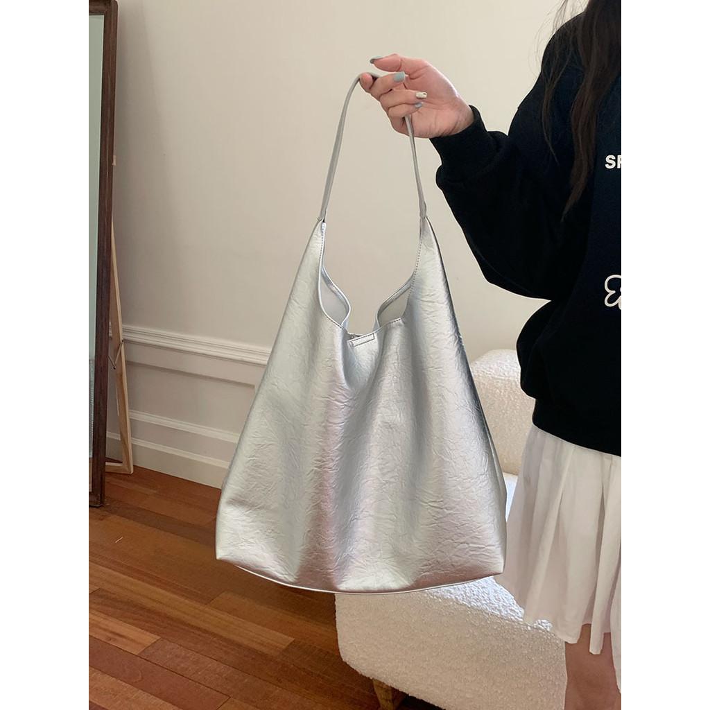 IELGY Soft Leather Large-Capacity Underarm Bag Commuter Lazy Style All-Match One-Shoulder Tote Bag
