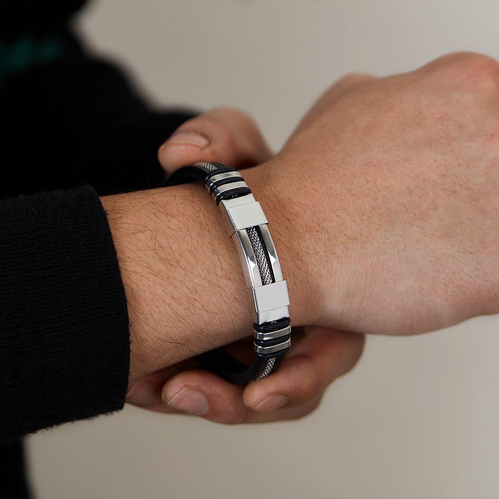 Fashionable Gift ,Simple ,Elegant And Versatile Men ’S Silicone Bracelet
