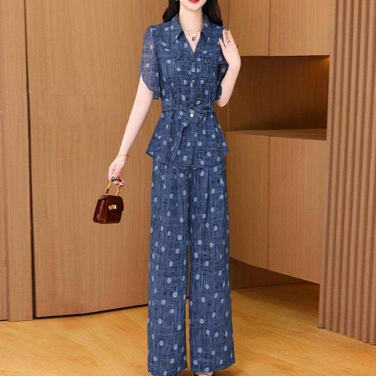 

Blue Polka Dot Elegant Two-Piece Summer Suit for Middle-Aged and Elderly: Waist-Cinched, Slimming, Fashionable, and Casual. 2XL [105-120 jin]