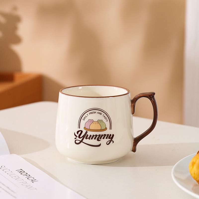 

Милая кружка в виде хлеба для девочек, чашка для воды для домашнего использования, особенно красивые чашки для офиса, керамические чашки для изысканного завтрака about 420ml