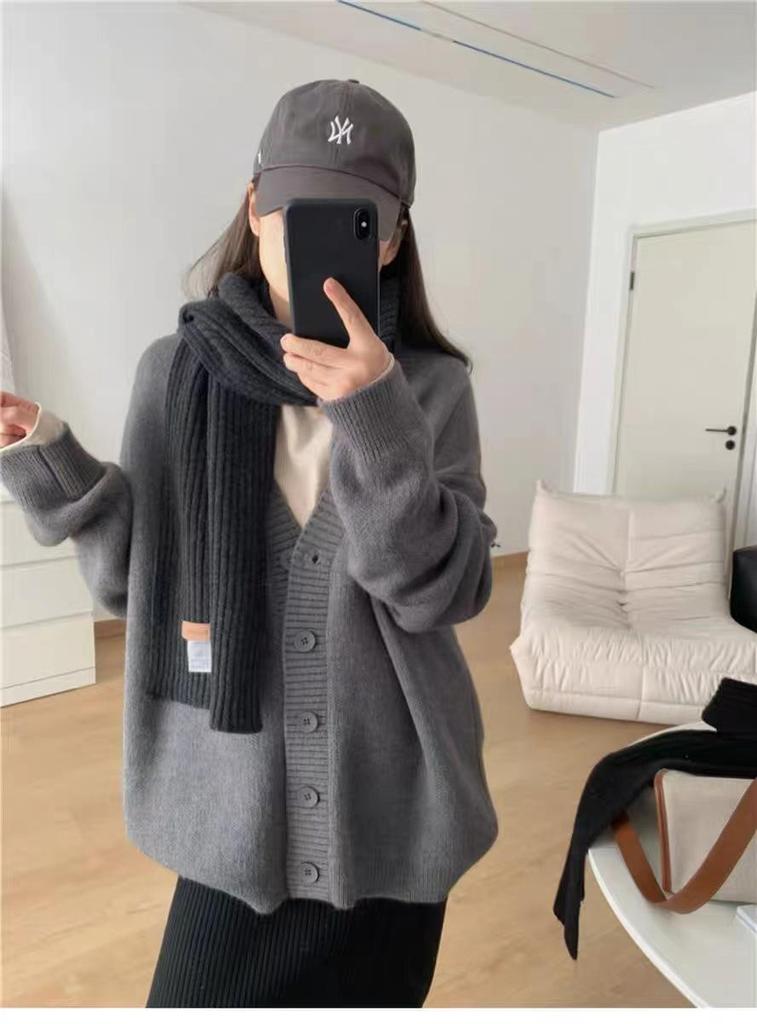 Japanese Style Age-Reducing V-Neck Color-Block Striped Knit Cardigan Sweater for Women, Autumn Winter Loose Fit