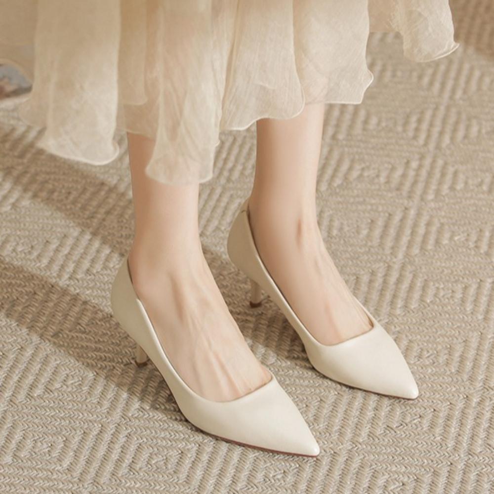 2026 Neue Damen-High Heels aus weichem Leder - Dünner Absatz Spitz zulaufende Spitze Off-White Professionelle Arbeitsschuhe, Ermüdungsfreie Füße, XCY41-Y5-8