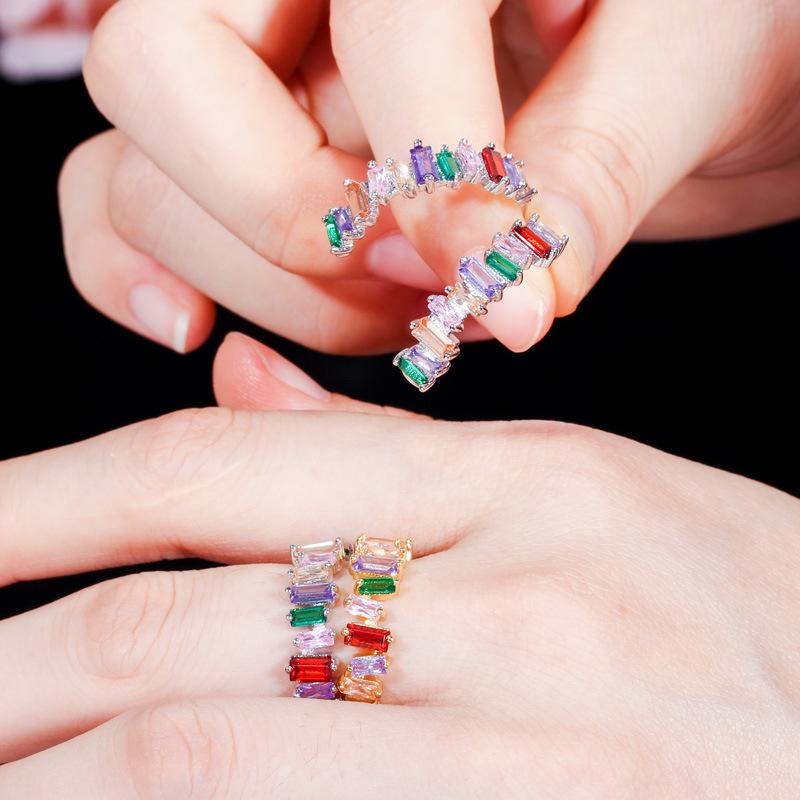 Ki0104 Boucles d'oreilles Couleur Douce Anneau Zircon Semi-circulaire en C, Boucles d'oreilles Bague pour Femmes