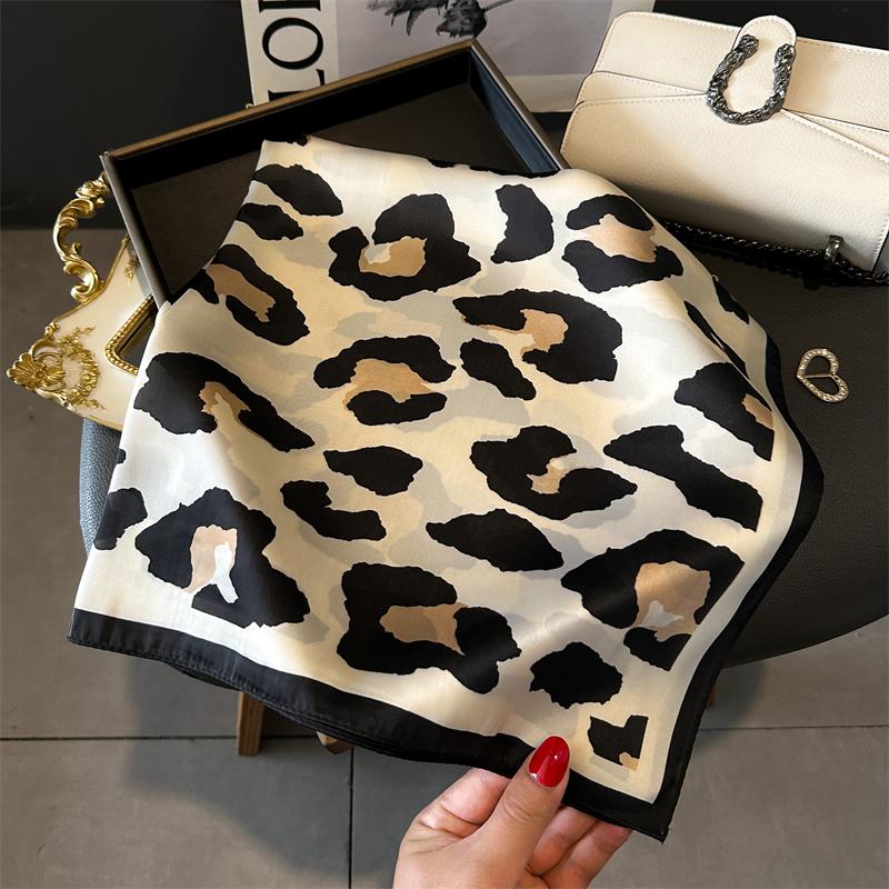 Luxury Print Silk Square Scarf Women Spring Neck Tie Shawl Wraps Female 70Cm Hair Hand Wrist Headkercheif Hijab Bandana