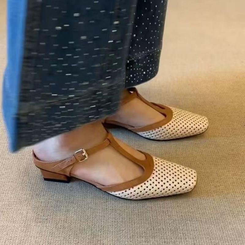 Fashion Fashion Cover Toe Hollow Out Design Womens Half Slippers Outdoor Slides Flat Mules Slippers 2025 Luxury Square Toe Flats Sandal