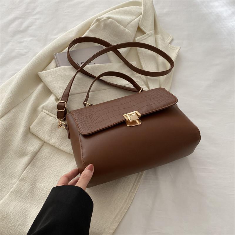 Fashionable Pu Leather Shoulder Bag For Women Classic Square Crossbody Handbag