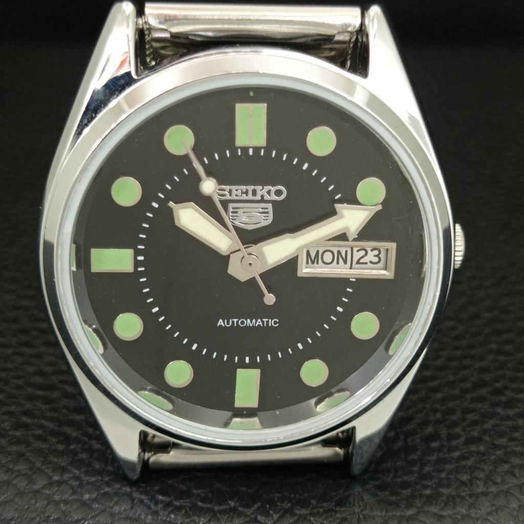 JAPAN VINTAGE REFURBISHED SEIKO 5 AUTOMATIC MENS BLACK DIAL WATCH A444234-1