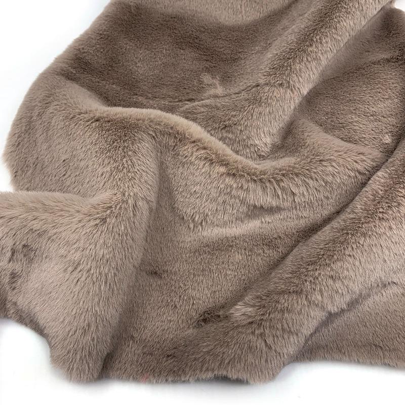 10mm Thickened Imitate Rabbit Fur Plush Fabric Thickened Polyester Artificial Wool Doll Cotton Doll Material Decorative Fabric