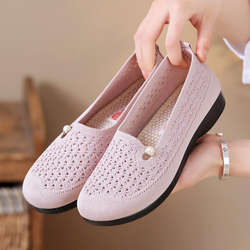 Cloth shoes women's summer new medium women's shoes hollow breathable comfortable non-slip leather shoes mother