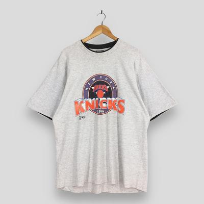 Vintage lata 90. New York Knicks NBA Szary T-shirt XLarge New York Knicks Koszykówka Sygnał Koszulka Sportowa NY Knicks Nadrukowane Logo Okrągły Dekolt Koszulka XL