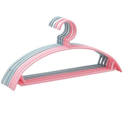 Pomůcky pro praní – Ramínka na oblečení