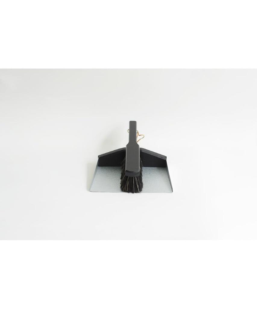 IDEA PORT Reszta Magnetic Brush Black Dustpan Cleaning Magnet Mini Made In Set, Broom, Set, Duster, Tools, Included, Tabletop, Size, Wooden,