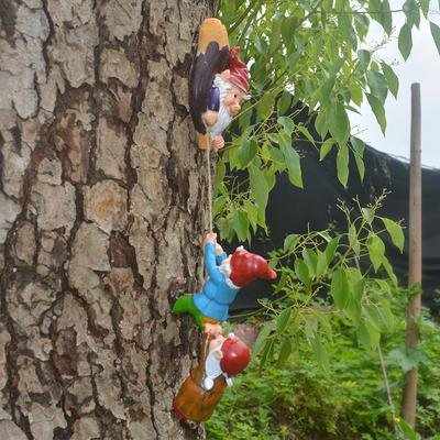 Resin Climbing Gnome Sculpture White Beard Dwarf Art Statue Elf Ornaments Tree Pendant Statue Garden Home Decoration Outdoor