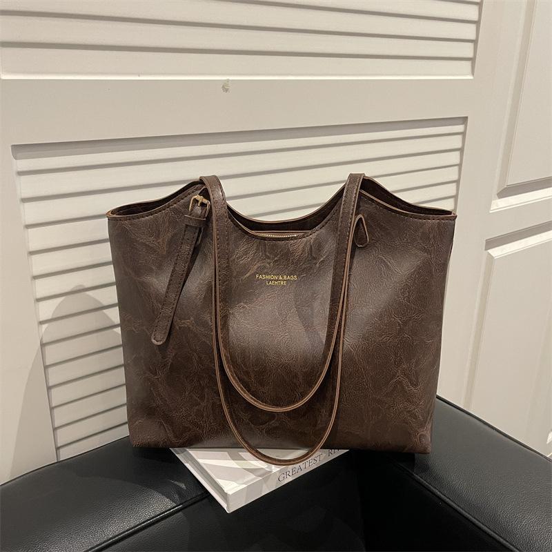 Leisure Large-capacity Commuter Tote Bag, Crossbody Bag with Shoulder Strap and Underarm Compartment