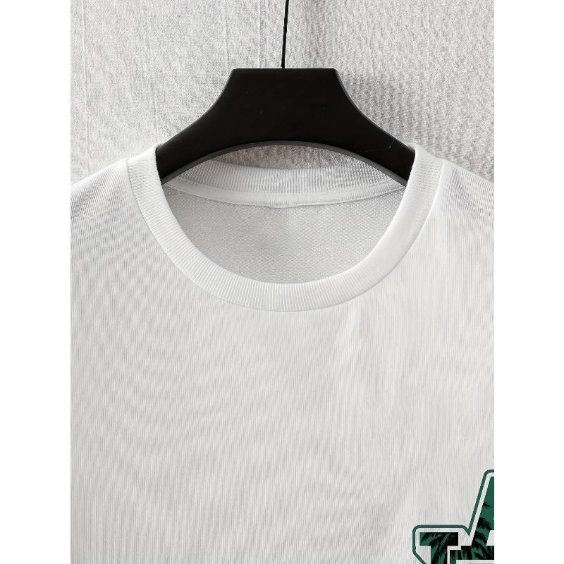A Men'S Casual T-Shirt It Is Comfortable, Breathable,It an Ideal Choice for Both Home And Outdoor Activities. This Stylish Short-Slee