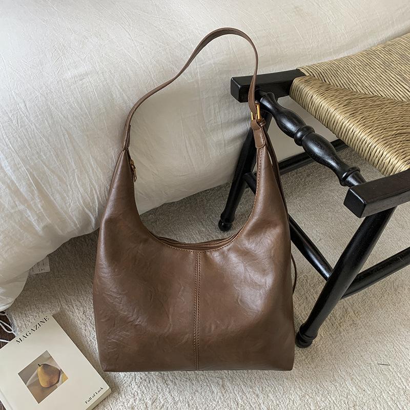 Large capacity bag women's 2025 new casual shoulder messenger bag fashion college student class bag commuter tote bag