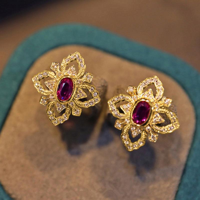 Ästhetische Ohrstecker im Hollow-Out-Stil Weiblicher Anmutiger Temperament-Schmuck für Hochzeitszeremonie Strahlender Zirkonia-Schmuck