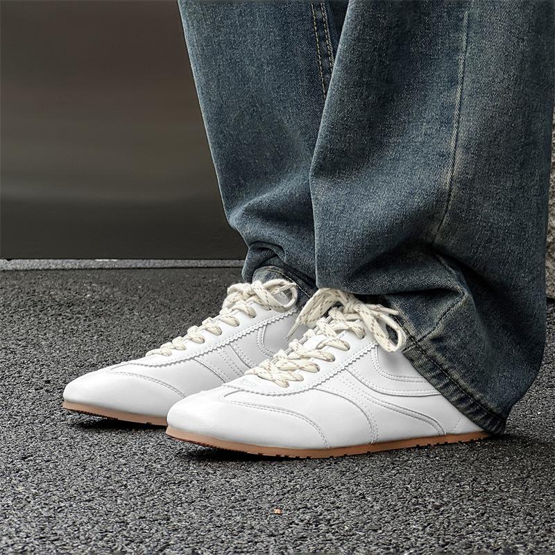 

2025 новые нишевые легкие роскошные туфли для серфинга на плоской подошве из мягкой кожи модные ретро-туфли для одиночных кроссовок с низким верхом для пары 18656-J 34 белый