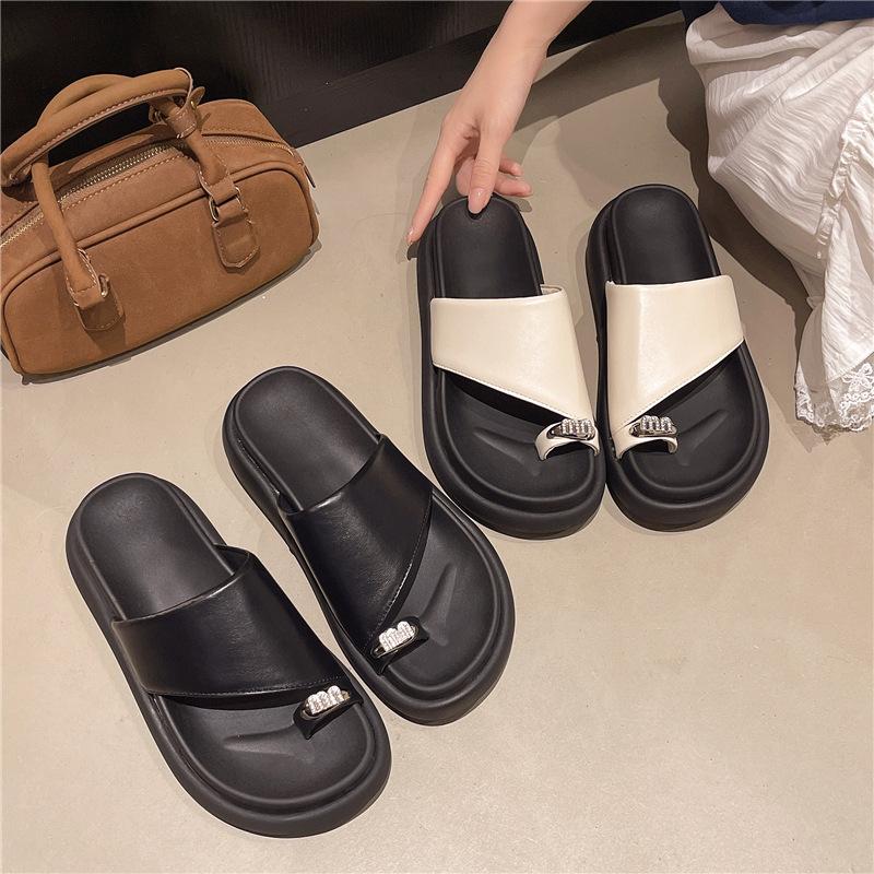 Thick-bottomed Shit-stepping Slippers Women's Outer Wear 2025 Summer New Versatile Rhinestone Casual Solid Color Cool Slippers
