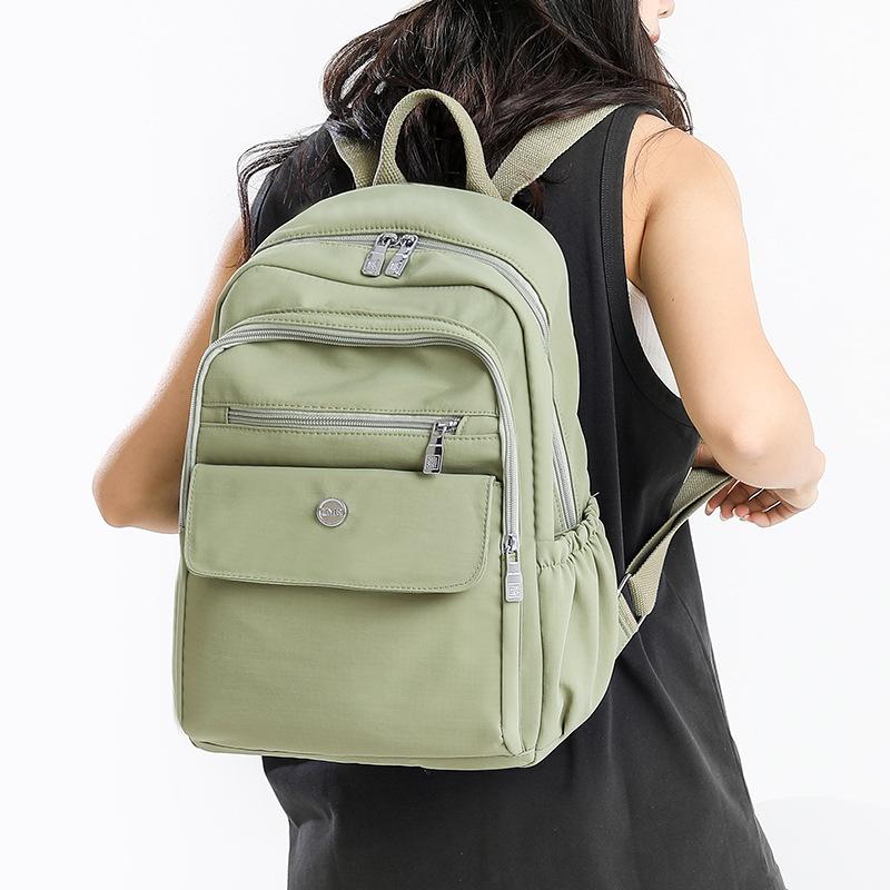 Einfarbiger Rucksack Große Kapazität Outdoor-Reisetasche Studenten Leichter Pendlerrucksack